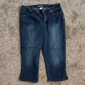 Stylish Dark Blue capri Jeans for Women